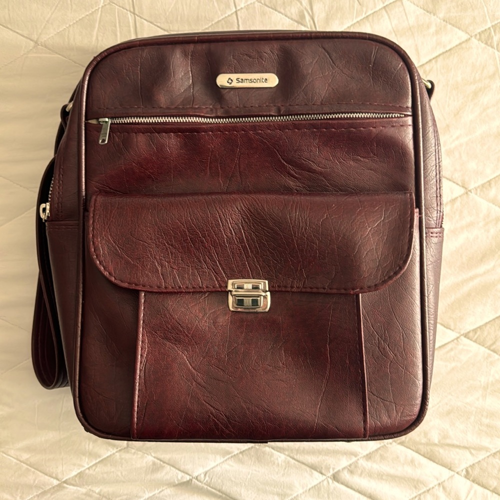 Vintage Carry On